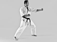 Kamae, funcionalidad en el karate deportivo